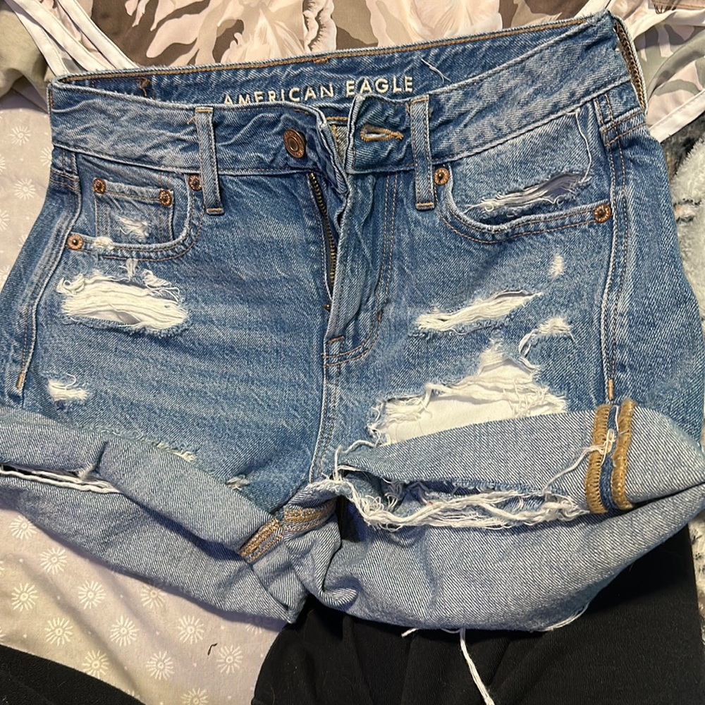 mom jeans